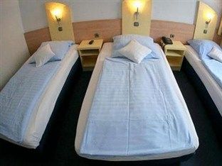 Hotel Am Wehrhahn Ντίσελντορφ Εξωτερικό φωτογραφία