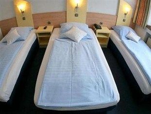 Hotel Am Wehrhahn Ντίσελντορφ Εξωτερικό φωτογραφία